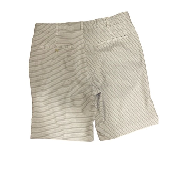 BEN HOGAN PERFORMANCE MEN'S GOLF SHORTS FLAT FRONT White Gray Striped Size 36 - Picture 2 of 3